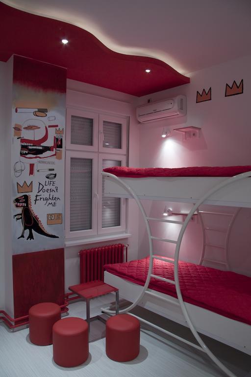 Pop Art Hostel Belgrád Szoba fotó